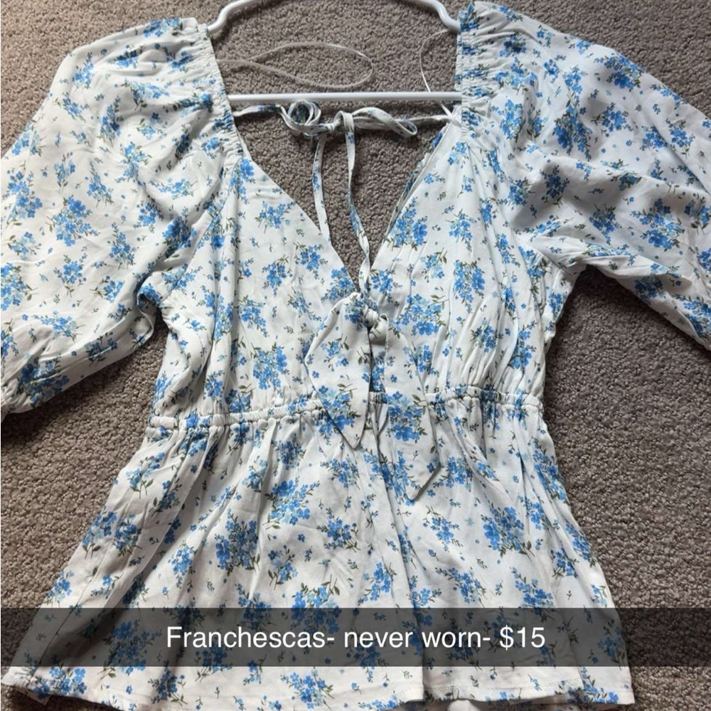 Francesca's Collections White and Blue Floral Blouse